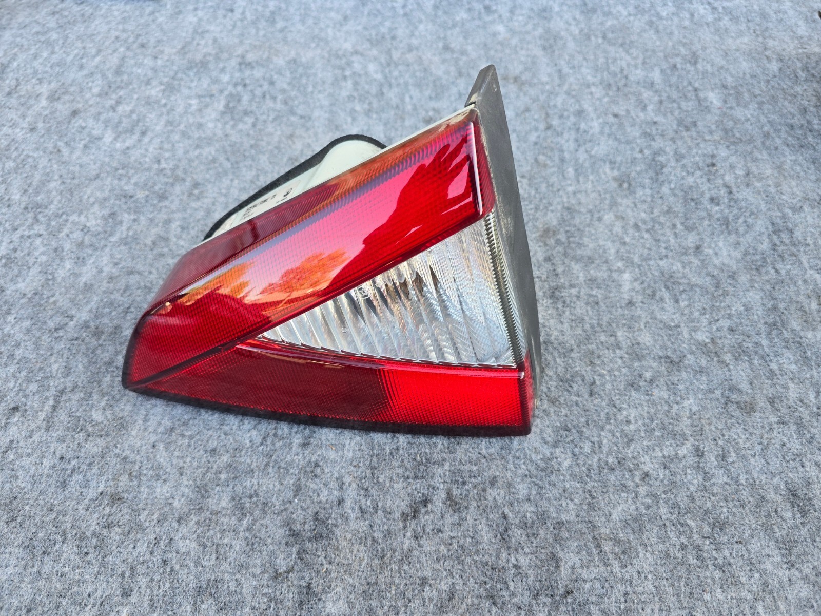 RIGHT SIDE INNER TAILLIGHT LAMP OEM 08-19 MASERATI GRANCABRIO GRANTURISMO M145