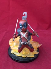 Marvel Deadpool Black and Red Q-Fig LootCrate Exclusive Figurine Figure 2015 QMX