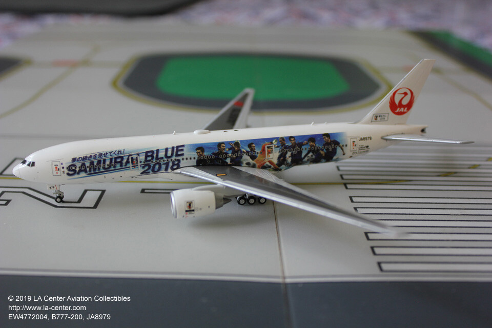 itamikanku 【新品】  JFox 1/200 全日空 B777 www.JetCollector.com: ANA - All Nippon B777-200ER w/stand