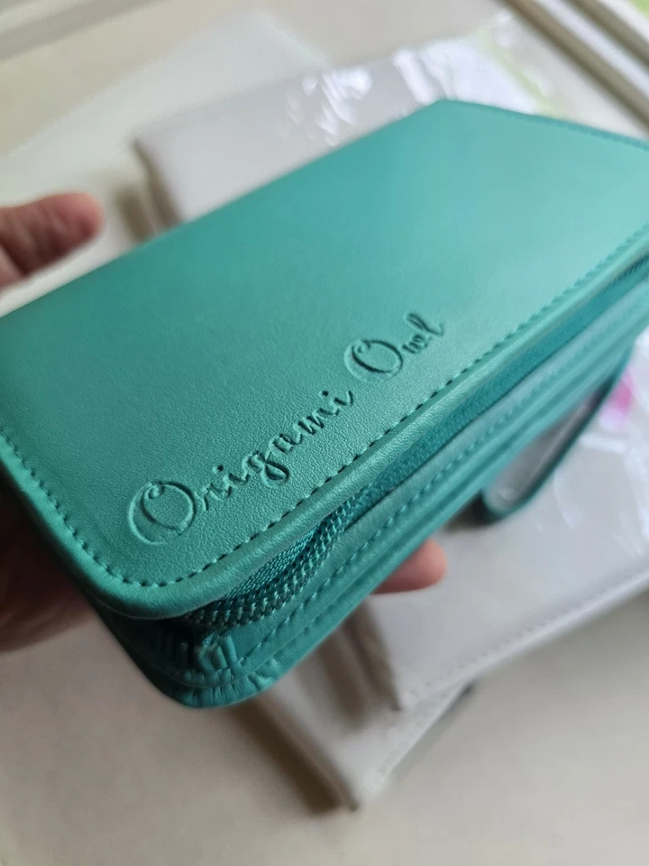 Lote de negocios Origami Owl - Cartera azul O2, 2 soportes para tabletas. Suministro de barra de joyería Foto 2 de 4