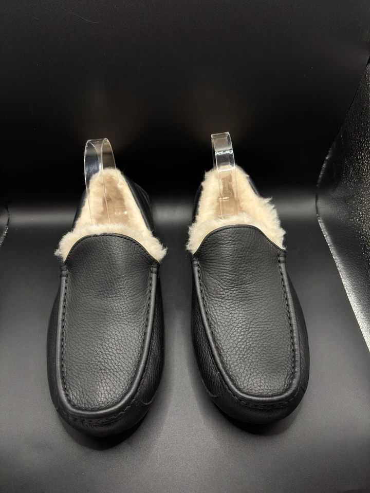 UGG Ascot Shoes Mens Size 9 Black Shearling Leather Slippers Moccasin Loafers - Image 2 of 4