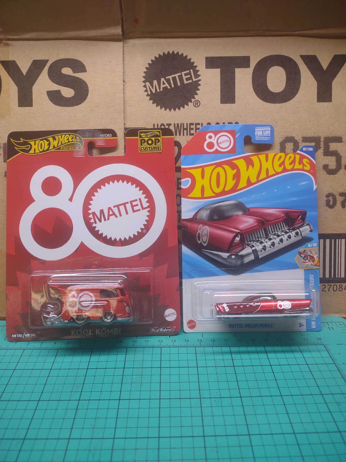 80th Anniversary Hot Wheels Volkswagen Kool Kombi Hot Wheels