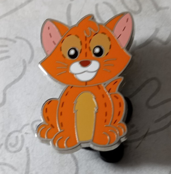 Oliver the Orange Kitten Pixie Plush Oliver & Company Mystery Disney Pin 165673