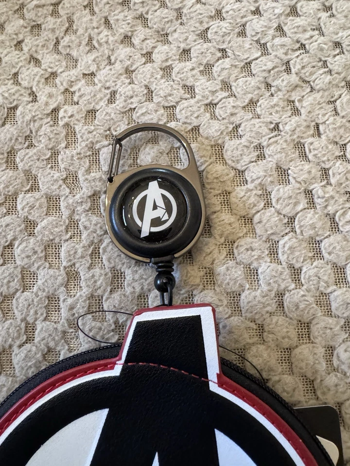 Loungefly x Disney Marvel Avengers Coin Purse Keyring BNWT - Image 2 of 4