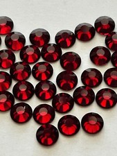 SS20 VIVID SIAM Red Preciosa Maxima Rhinestones 72 pcs