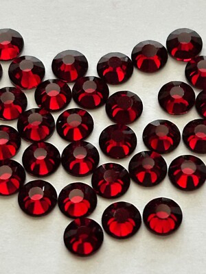 SS20  VIVID SIAM Red Preciosa Maxima Rhinestones 72 pcs