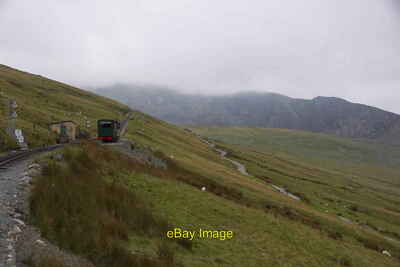 Photo 6x4 Train waiting at the Halfway Station on the Snowdon Mountain Ra c2019