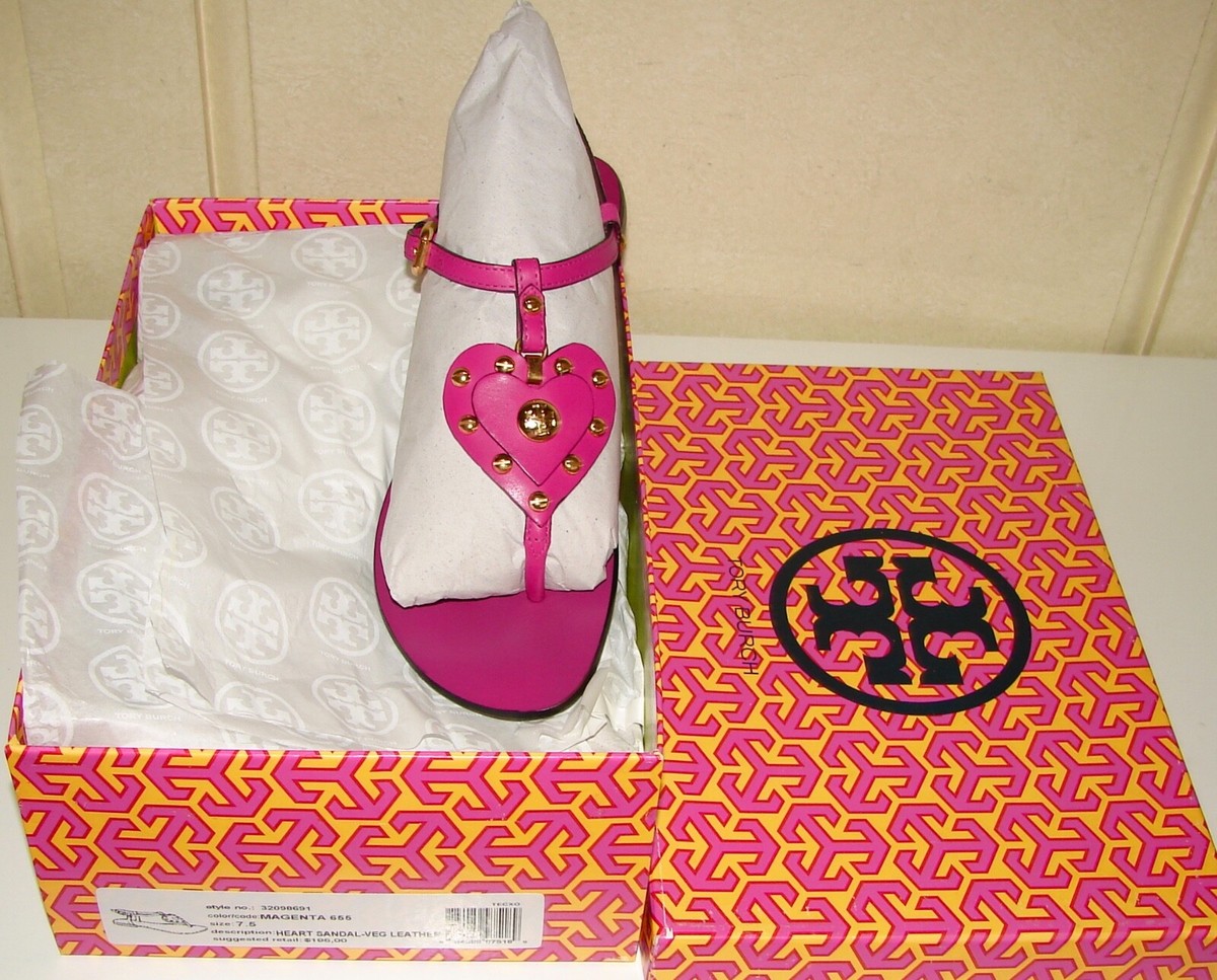 トリーバーチ　TORY BURCH サイズ7.5 NIB Tory Burch size 7.5 magenta leather studded heart flat