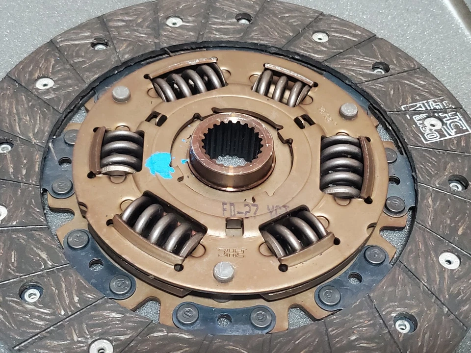 07-074 Kit de embrague para Ford Escort 1991-96, Mazda Protege 1990-95, Mercury Tracer Foto 4 de 4