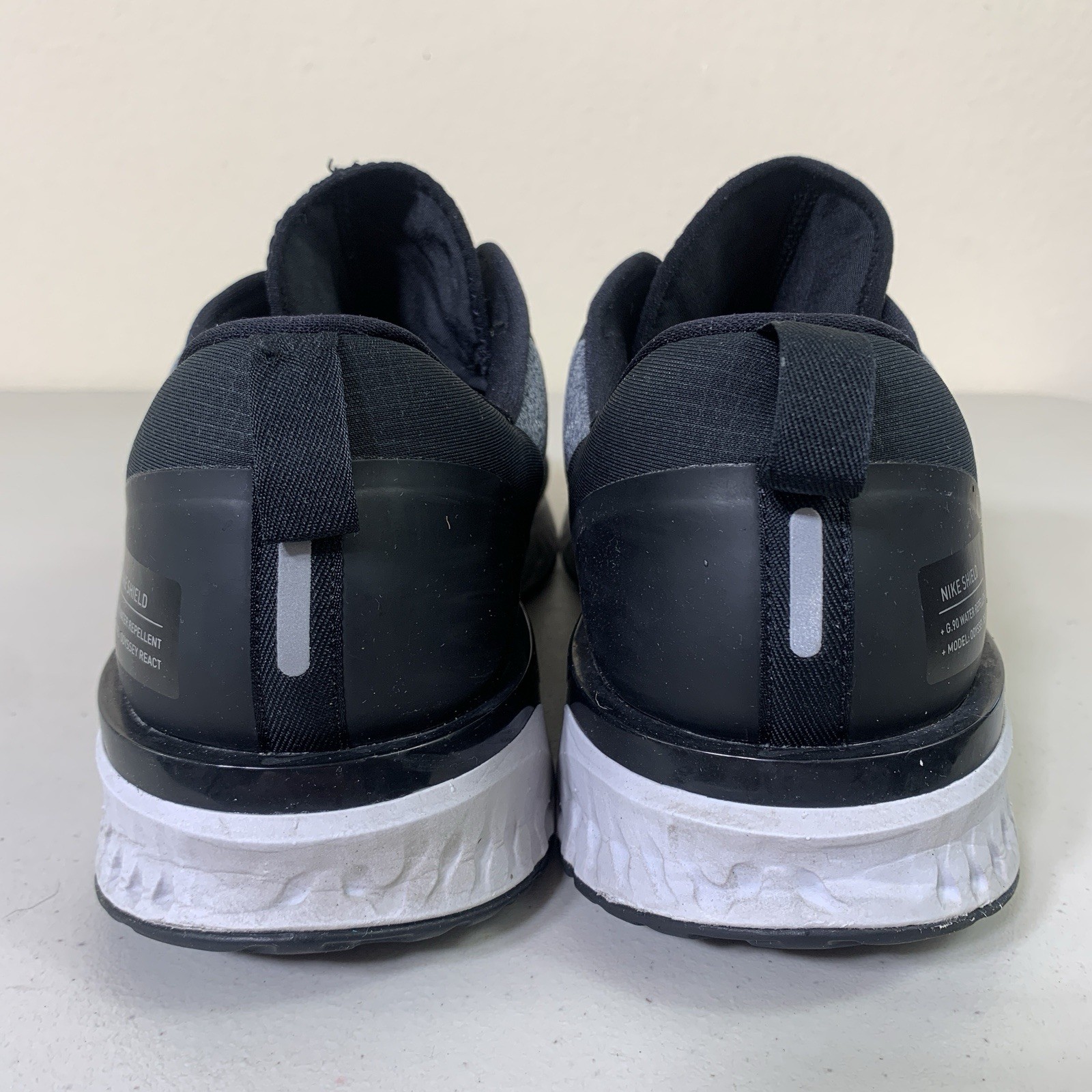 SAOLA Nike Odyssey React Shield Uomo 11.5 AA1634 002 Nero Sneakers Idrorepellenti