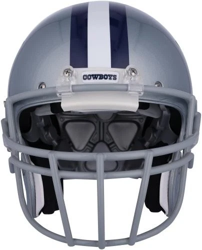 Шлем ковбоев, носимый игроком между сезонами 2020–24 NFL — RG13315064 - Изображение 2 из 4