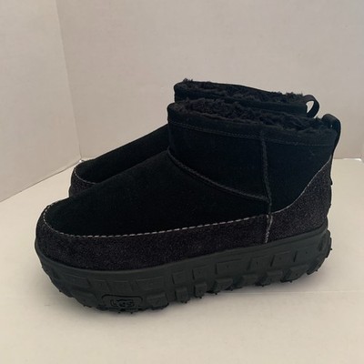 UGG Plush Men's Size 11 Women's Size 12 Venture Daze Ultra Mini Black Boots