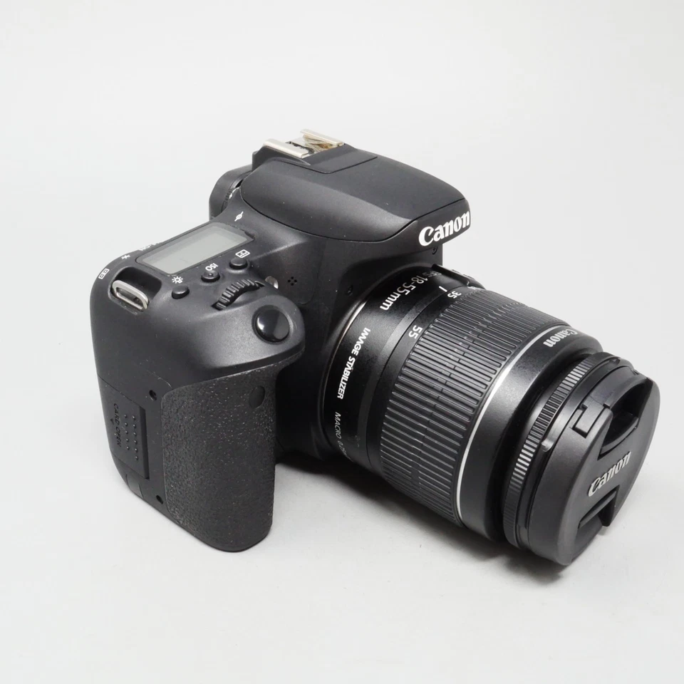 Canon EOS 77D 24.2 MP Digital SLR Camera with EF-S 18-55mm Lens - Image 3 of 4