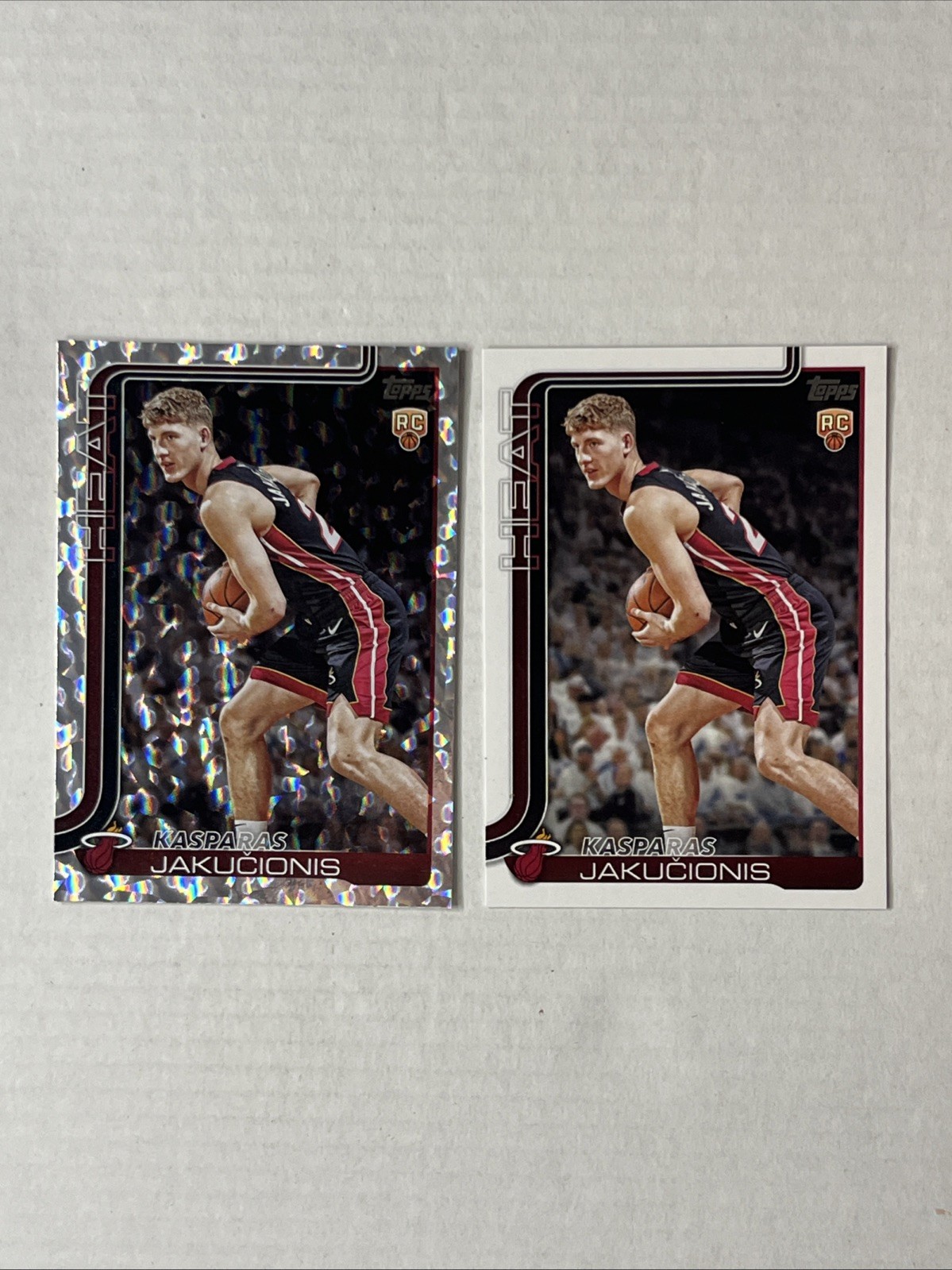 2025 Topps - Kasparas Jakucionis Crackleboard #220 RC + Flagship #220 RC Heat