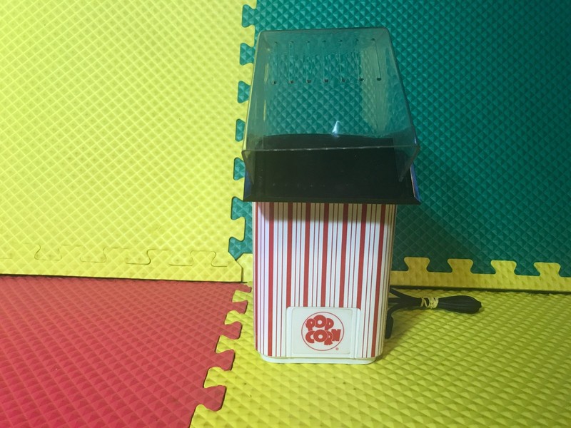 Rare West Bend Corn Popper 82000 Popcorn Box Color Red White Stripes Works Great