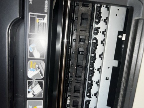 Epson Artisan 1430 Inkjet Printer - Printer Not Printing But Turns On - 第 9/9 張圖片
