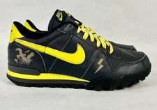 Nike Escape  Berlin Industry 77  - charcoal/y...