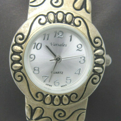 Women's Varsales Quartz Analog Dial Bangle Watch (B779)
