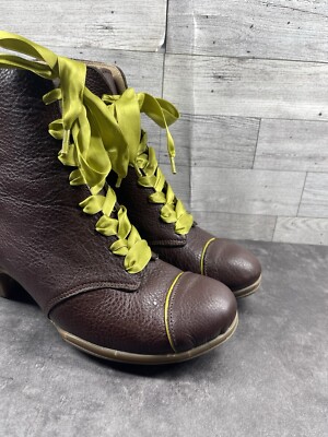 Gommus Leather Chukka Boots Montagna Gommus Vintage Lace Up Mens boots Size 8.5 Brown  main image 2