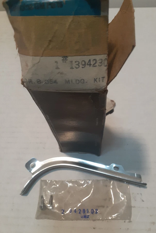 Buick Skylark GS 1968 1969 capucha especial moldura de cejas esquina RF acero inoxidable nuevo de stock Foto 4 de 4