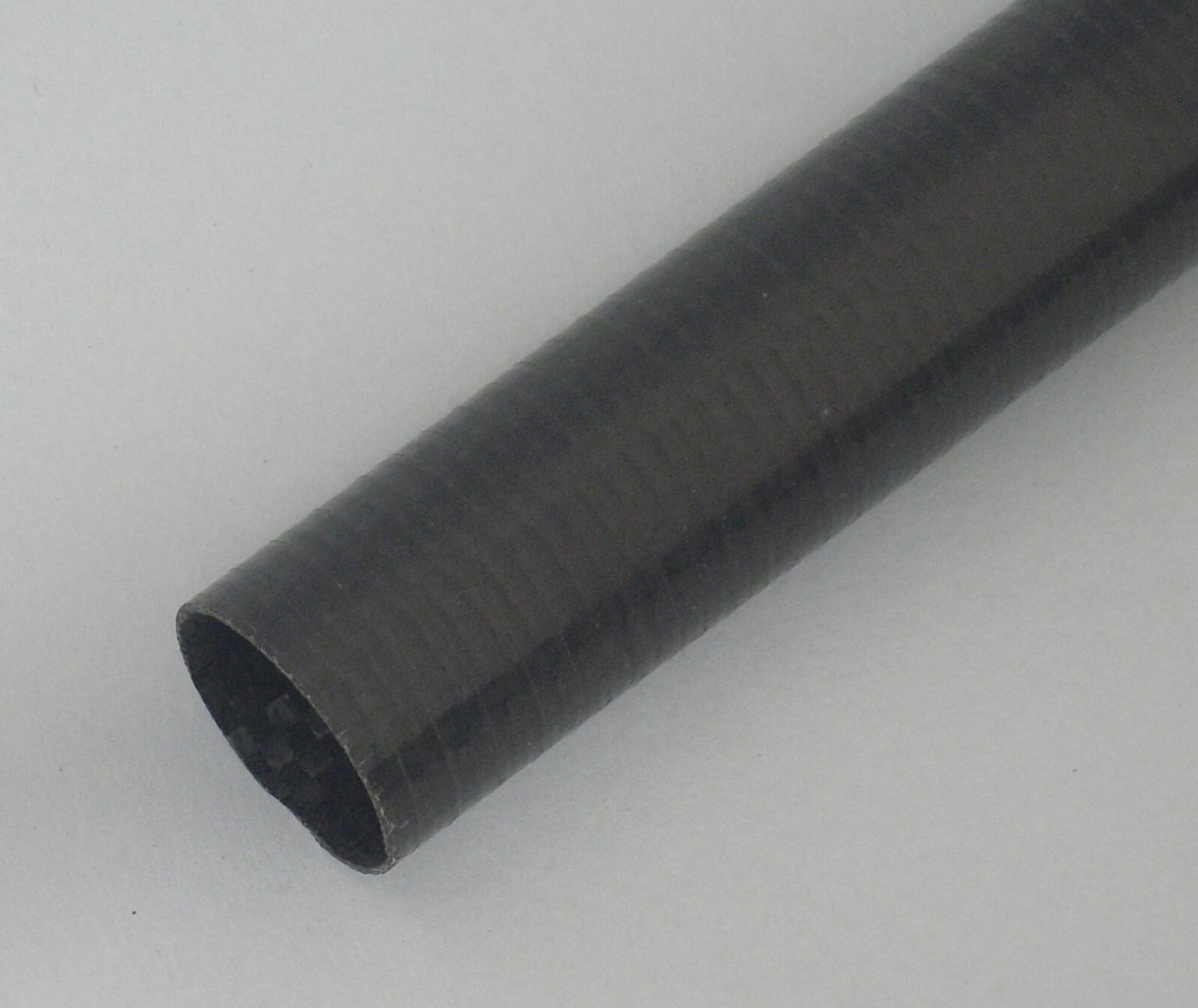 Schluter S4639C Trave Coda Carbonio Futura SE - Shop Modellismo