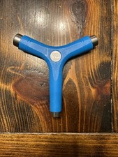 Yocaher Multi-Purpose Skate Tool - Blue