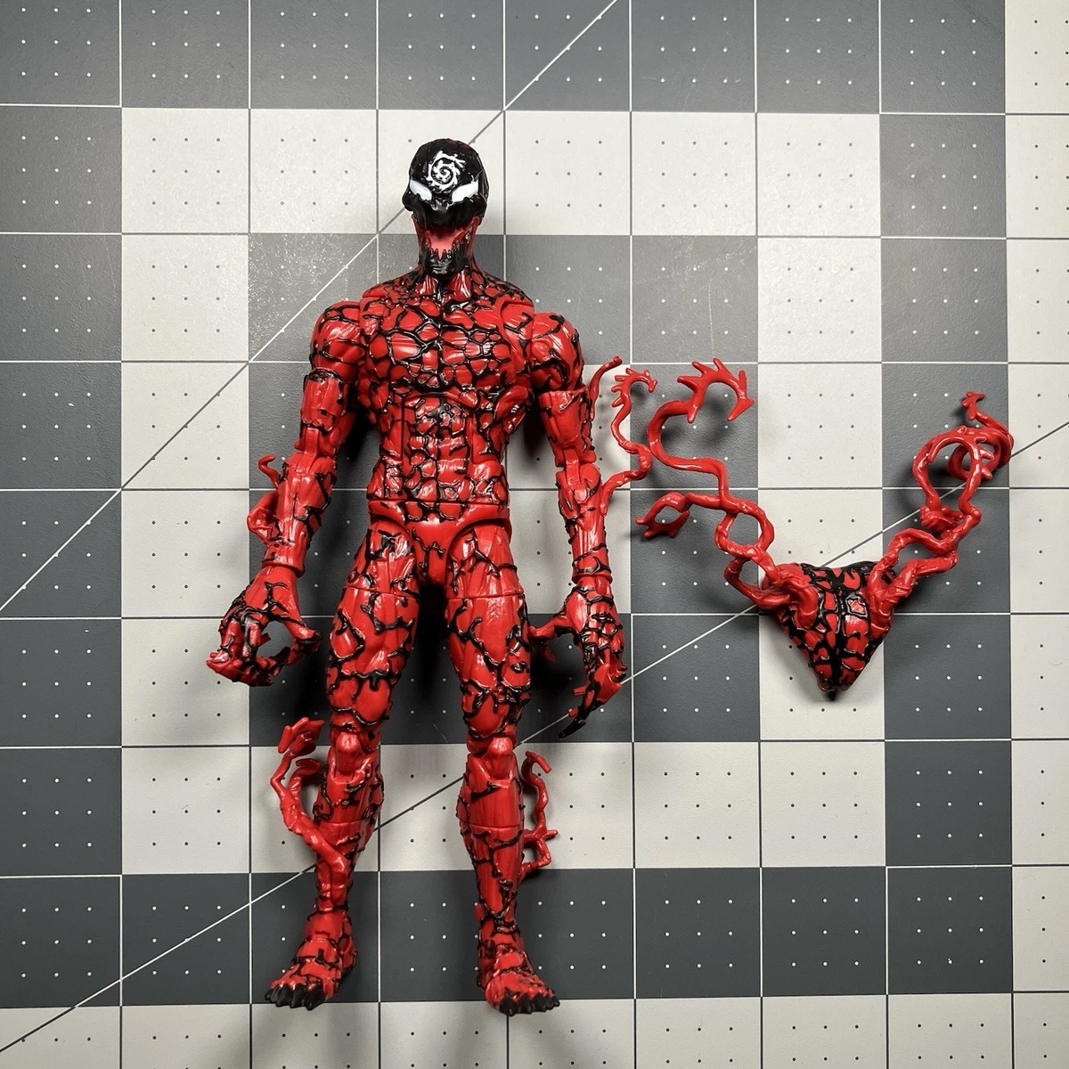 Фигурки героев комиксов Carnage от Marvel Legends - огромный выбор