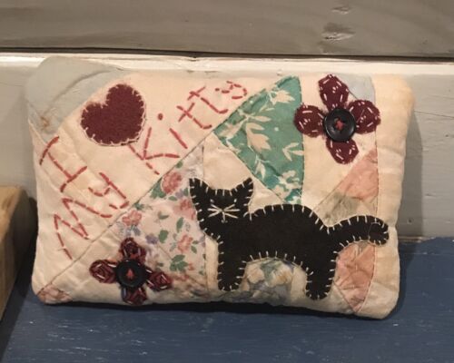 Primitive *I ❤️ My Kitty* Black Kitty Cat Pillow-Made From Vintage Quilt - Picture 1 of 4