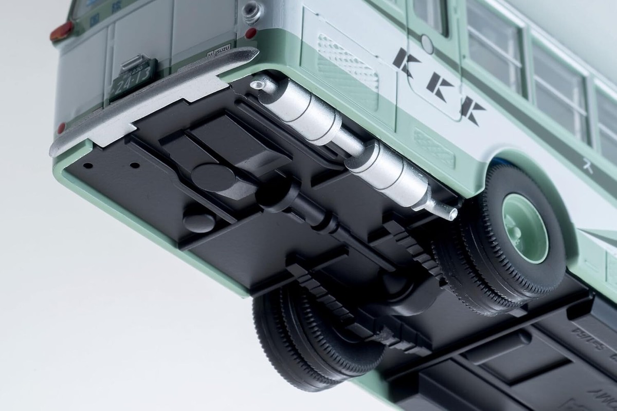 TOMICA LIMITED VINTAGE NEO 1/64 LV-N09g ISUZU TYPE BU04 BUS