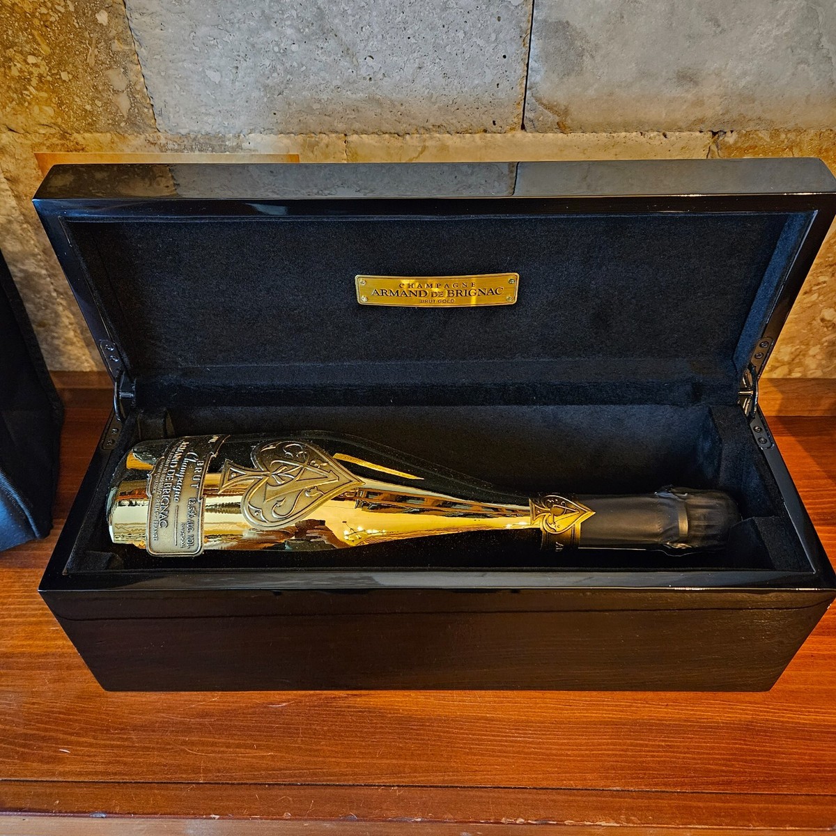 9箱【空箱】ARMAND DE BRIGNAC GOLD 化粧箱 ゴールド 9箱【空箱】ARMAND DE BRIGNAC GOLD 化粧箱 ゴールド