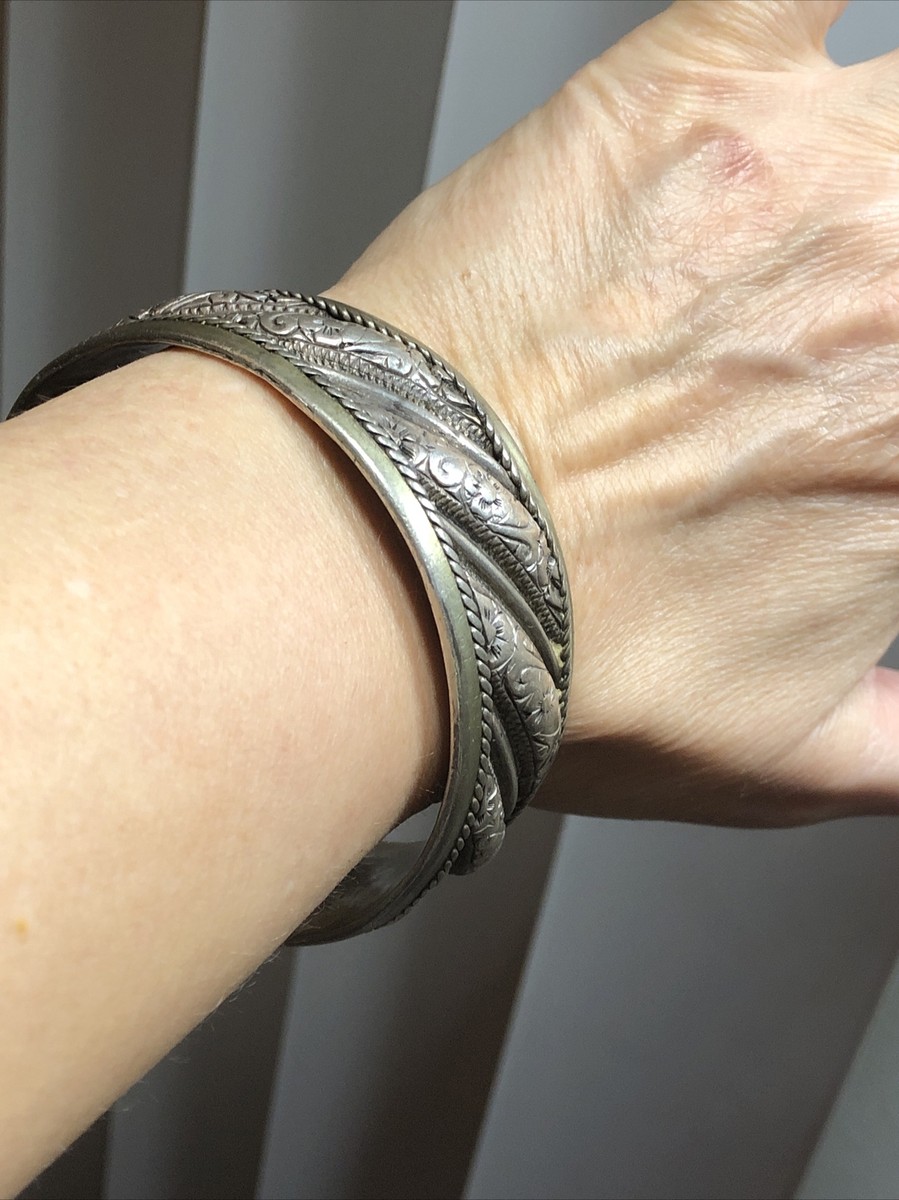 7. Vintage Real Silver Moroccan Berber Bangle Bracelet 157g, 8 3/8