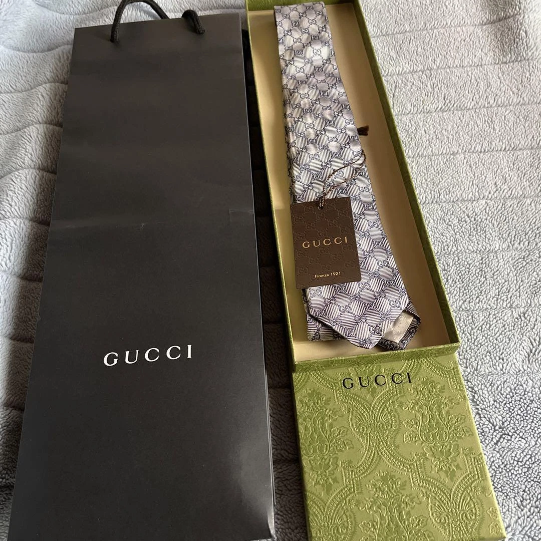 Cravate authentique GUCCI gucci véritable soie multicolore 100 % luxe fabriquée en Italie Z15