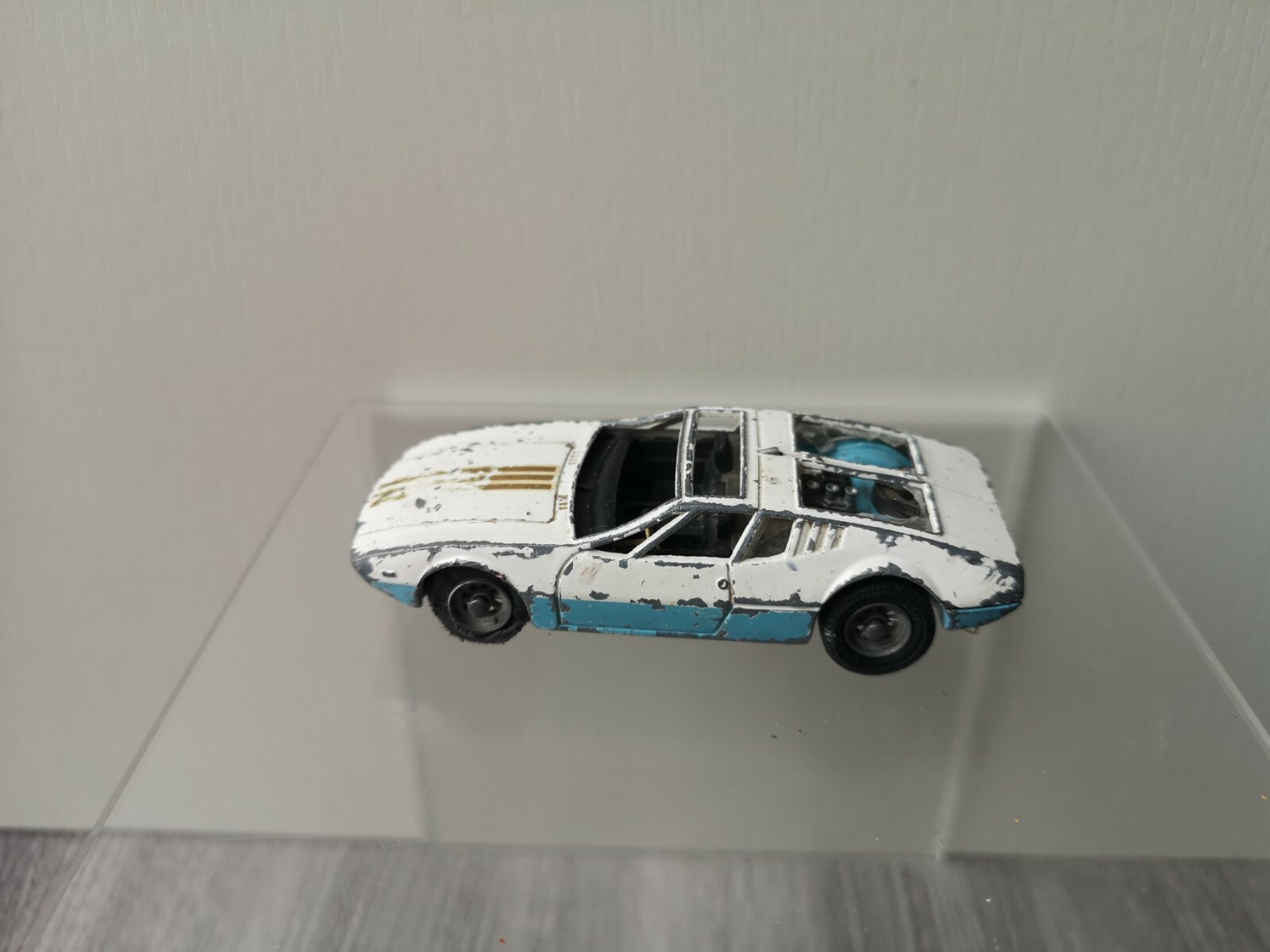 Picture 1 of 5