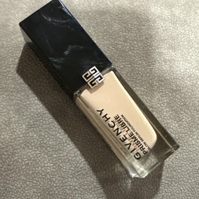 Givenchy Prisme Libre Glow Serum Foundation 2C Light with Neutral Undertone