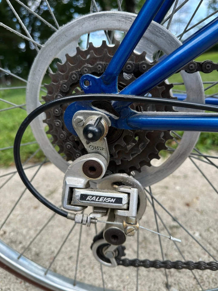 Bicicleta mixta Raleigh Grand Prix 10 velocidades finales de los 70 principios de los 80 hecha en Inglaterra Foto 4 de 4