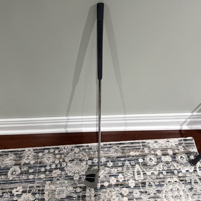 Scotty Cameron Phantom 9.5 33.5  Putter Pistolero Plus Grip 
