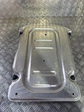 VW POLO AW1, BZ1, AE1 Mittlerer Bodenschutz 2Q0825229B 1.00 Petrol 35451270