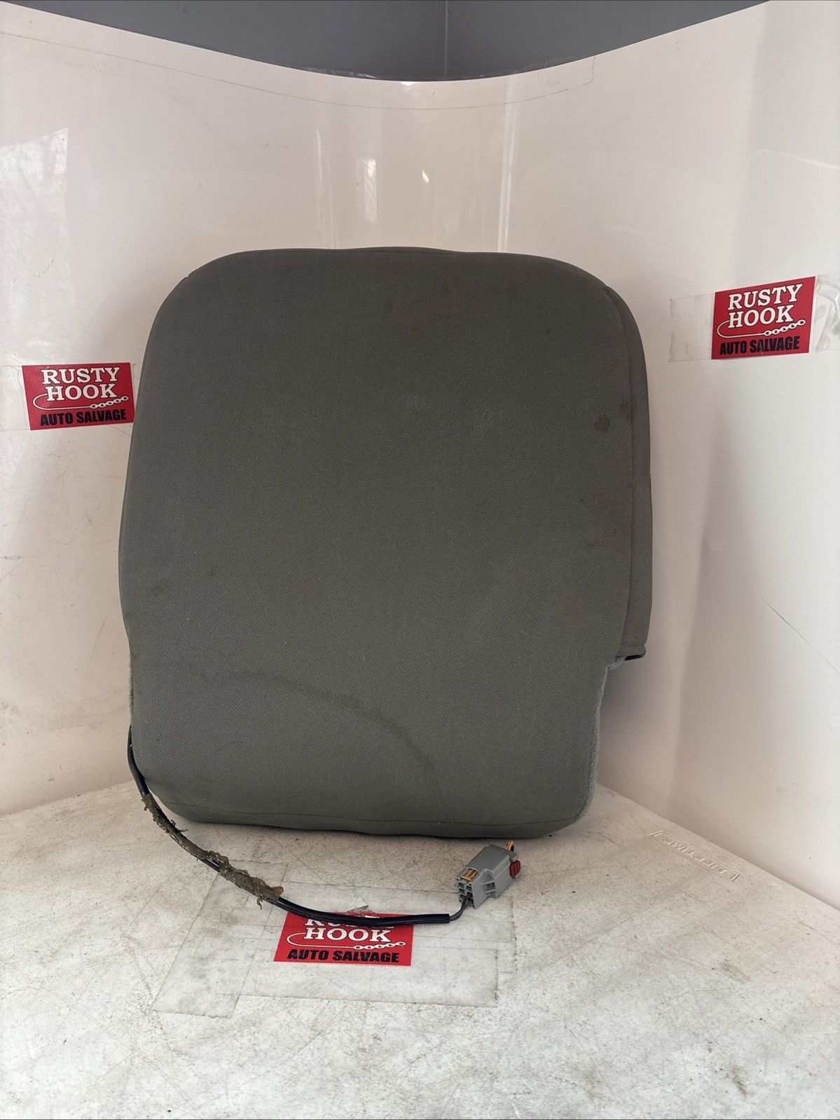 2006 Dodge Ram 1500 Center Console Jump Seat Armrest Storage COMPARTMENT BOTTOM