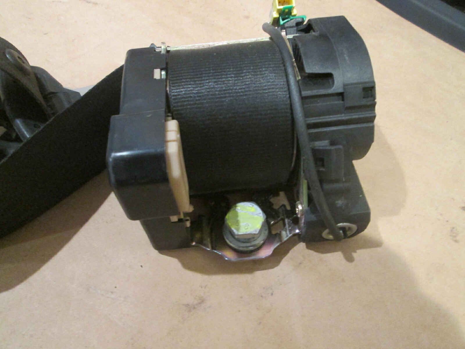 Maserati 4200 Coupe - RH Front Seat Belt Roller Assembly (USED) - P/N 66310500