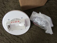 Simplex 4906-9154 Speaker Strobe Non-Addressable Reduced Price QTY 8