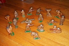 Lot of 17 Barclay Manoil Metal Toy Soldiers