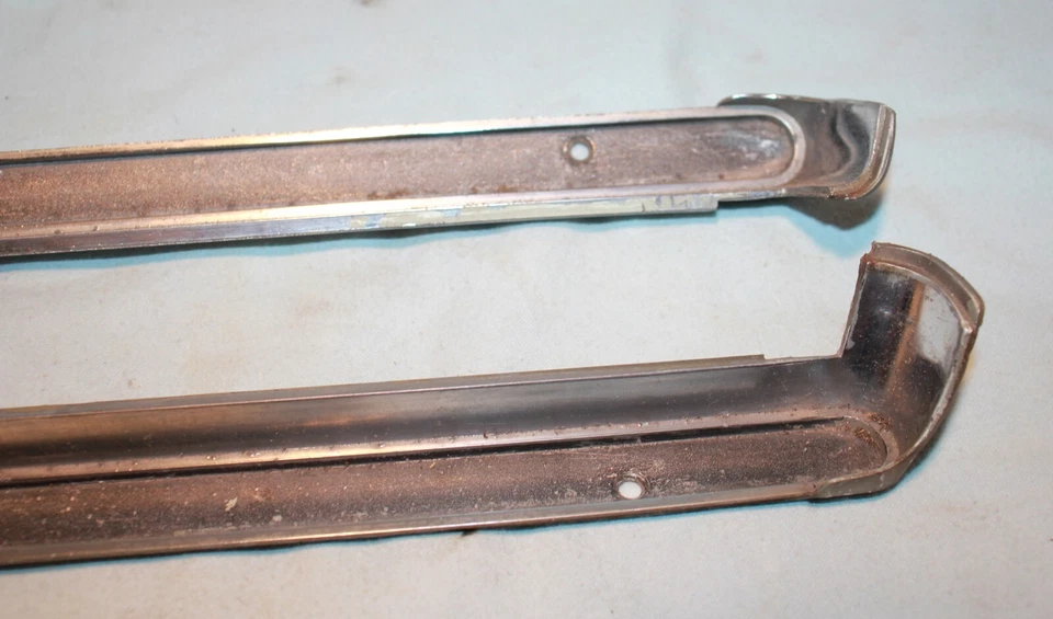 66 Oldsmobile Toronado Panel De Cabezal Delantero Faro Borde Nariz Foto 3 de 4