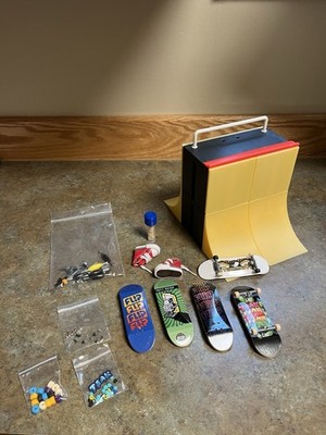 Tech Deck pro Flip set w/ Decks, Tools, Wheels + hardware from Teak + vert ramp!