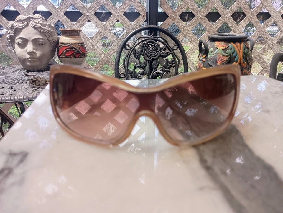 Gafas de sol Armani Xchange excelente estado Foto 4 de 4