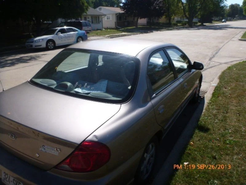 Radiator 4 Cylinder Fits 00-04 SPECTRA 1311795 Foto 2 de 4