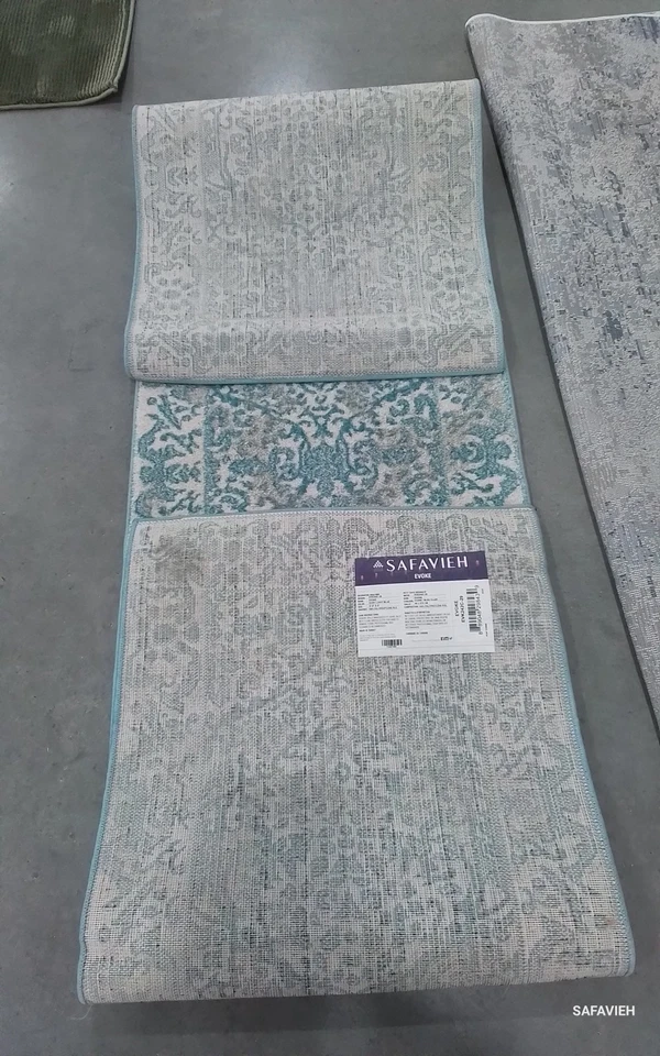 IVORY / L BLUE 2'-2" x 9'-0" Back Stain Rug, Reduced Price 1172784816 EVK242C-29 - Image 2 of 4