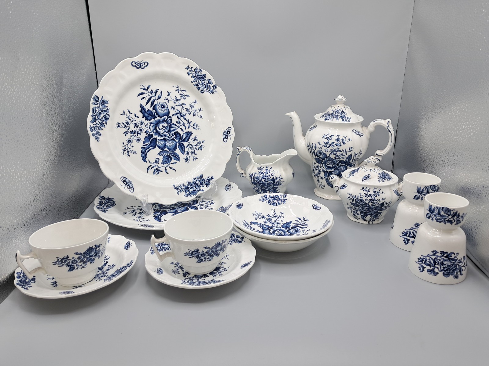 13 Piece Set Of Booths China 