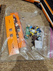 Lego 10233 - Horizon Express w/Extra Cars & 2 Base Plates