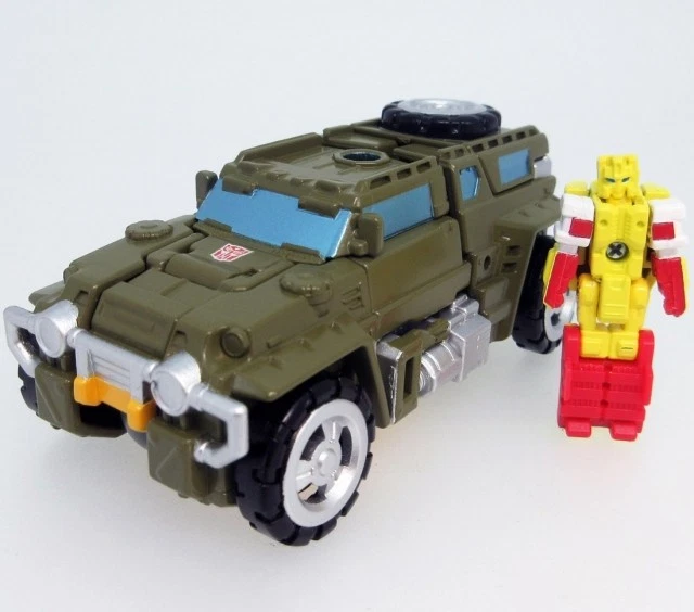 LG48 Gong Brawn y Repugnus | Leyendas de Transformers japonesas importación Takara Tomy Foto 2 de 4