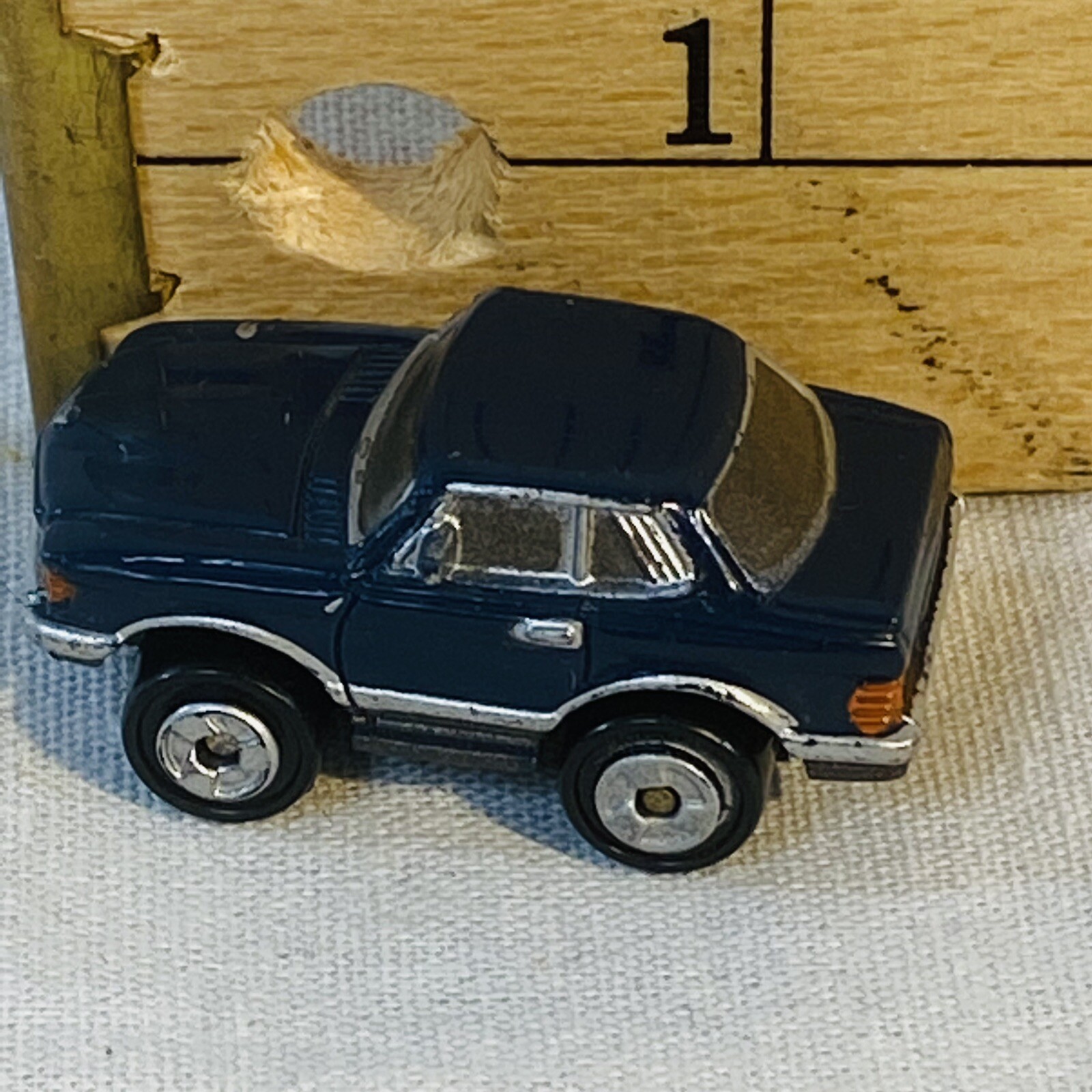Picture 4 of 11